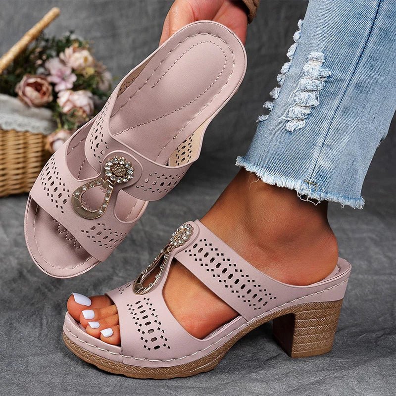 MALI | Chic and Comfortable Supportive Sandals